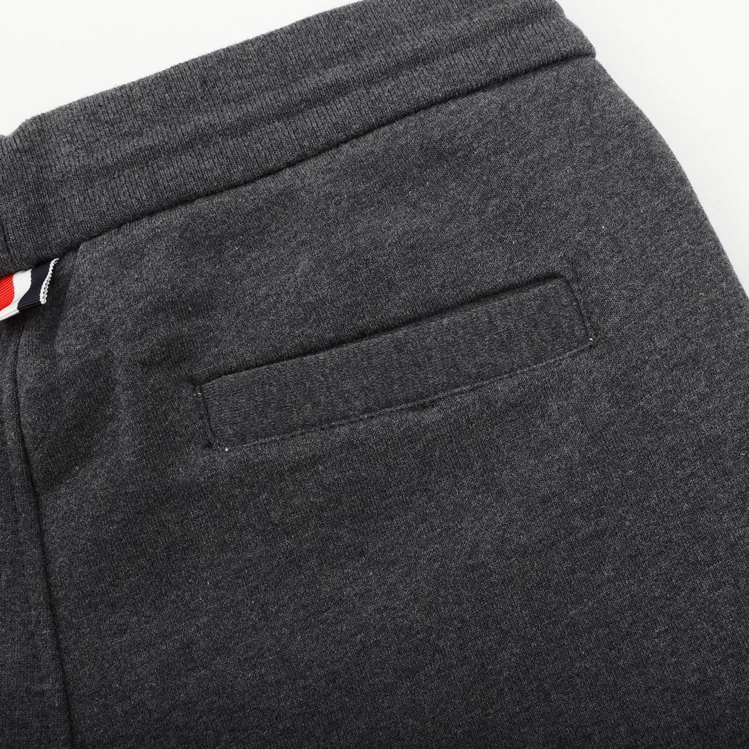 Thom Browne Classic # 32s 8s， ， 380g， 500kg（ 1000 ）。 Blue ， In Stock Red， 3000 。 19 ， ， Size ， ZP ， ， 。 Size： 1 -4
